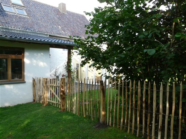 de9ecf38468395910b5c35307d0f91bb5a8418d61d091 Staketenzaun Holzart Kastanie