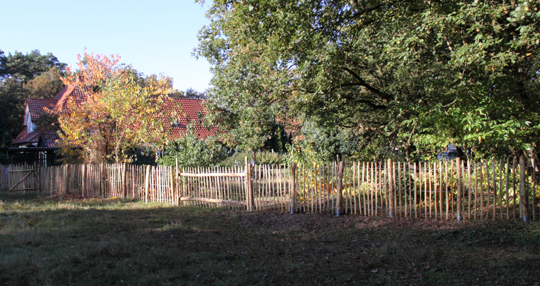 staketenzaun-pf-hle-bodenh-lsen-jpg55defbca30552